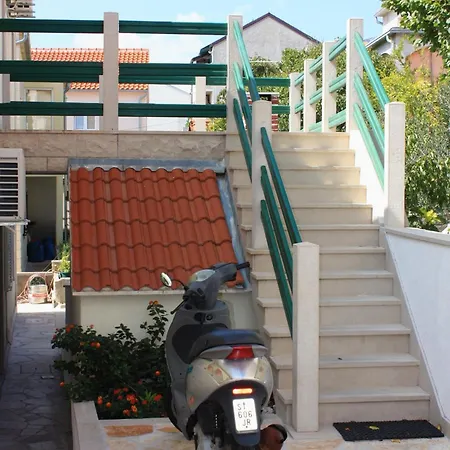 Apartman With A Parking Space Bol, Brac - 5641 Bol