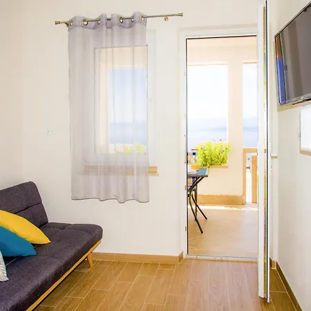 With A Parking Space Bol, Brac - 5641 Bol