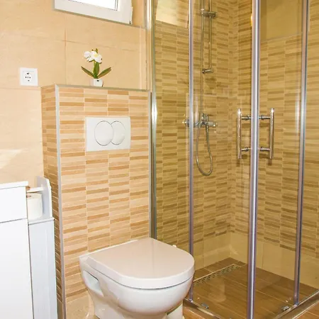 With A Parking Space Bol, Brac - 5641