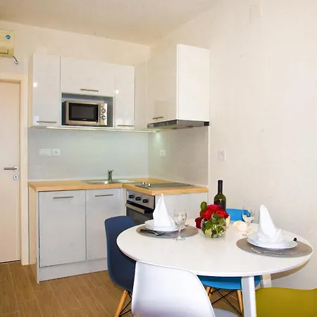 With A Parking Space Bol, Brac - 5641 Apartman Bol